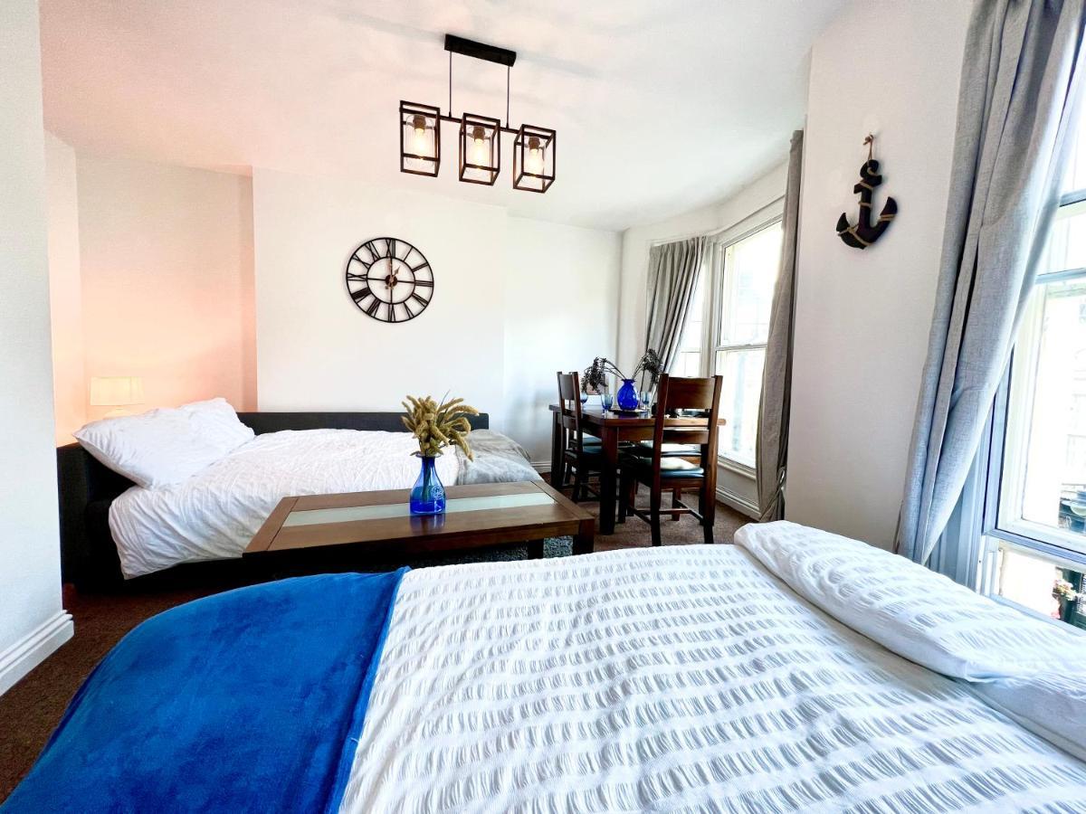 Blue Lighthouse Appartement Scarborough Buitenkant foto